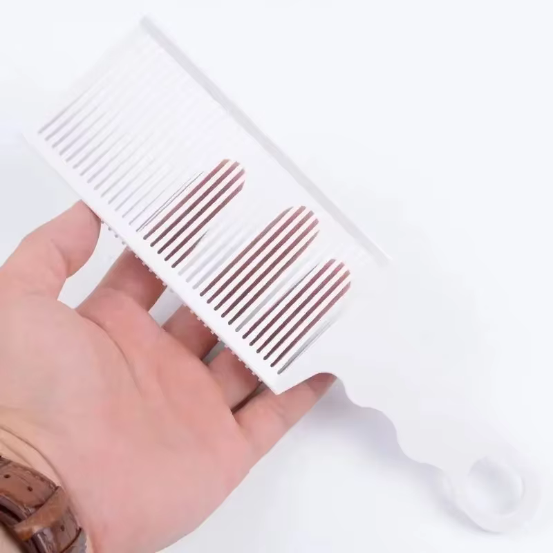Peigne de coupe de cheveux à dessus plat pour hommes