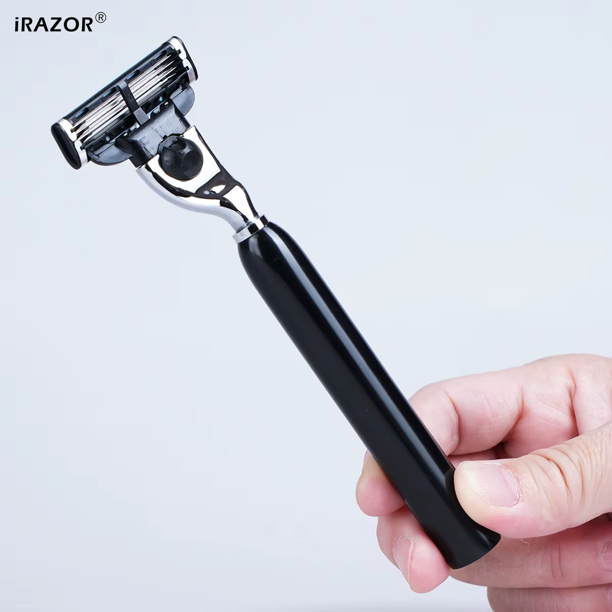 Rasoir manuel pour hommes iRAZOR avec manche en aluminium noir