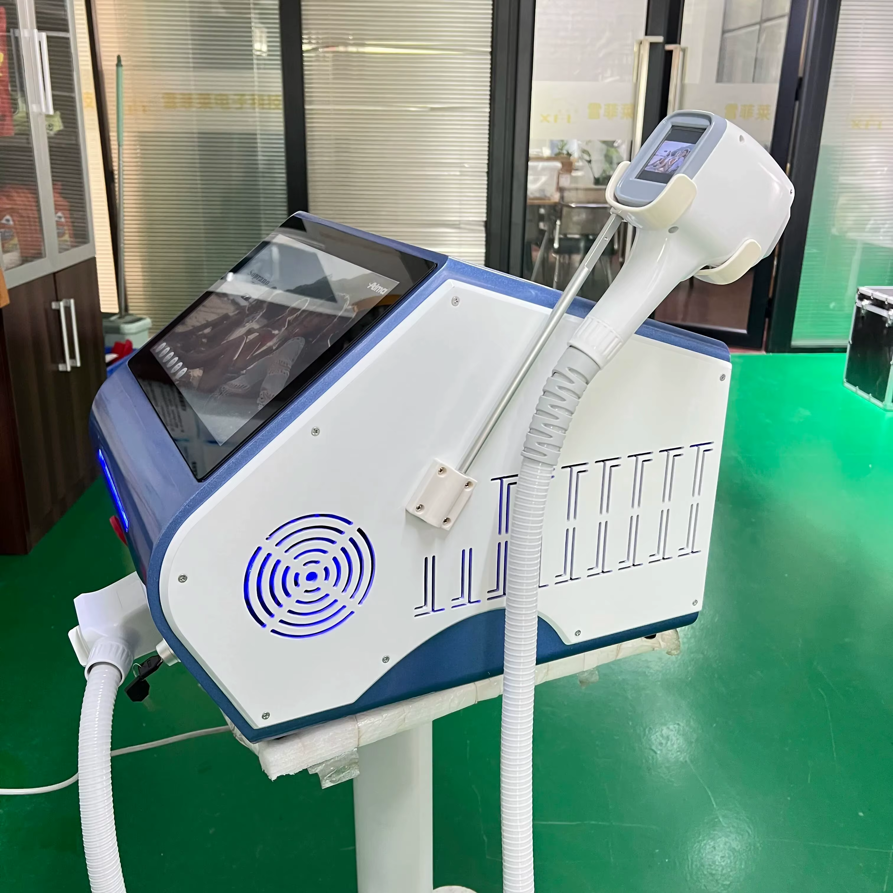 Machine d'épilation laser à diode 4500W 2026