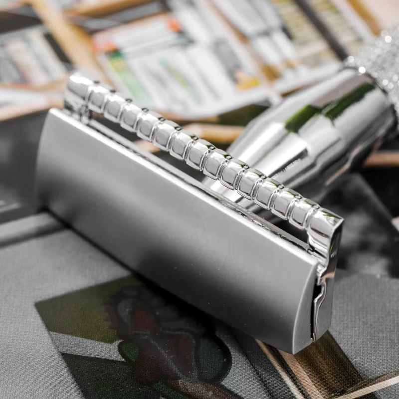 Nouveauté 2026 ! Rasoir de sécurité YAQI Razzo Rocket avec manche en aluminium chromé - Lame de 1