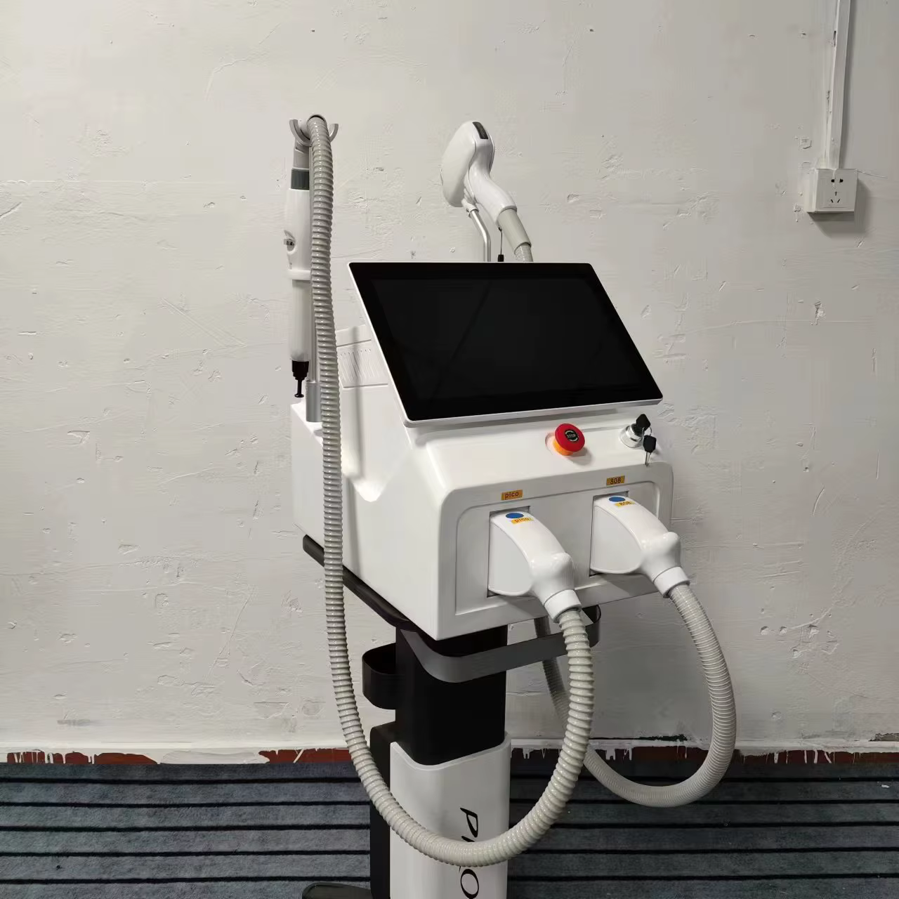 Machine à laser diode Soprano Titanium Ice Platinum 2-en-1 755/808/1064nm 4 longueurs d'onde Épilation indolore Modèle 4000W pour Beau