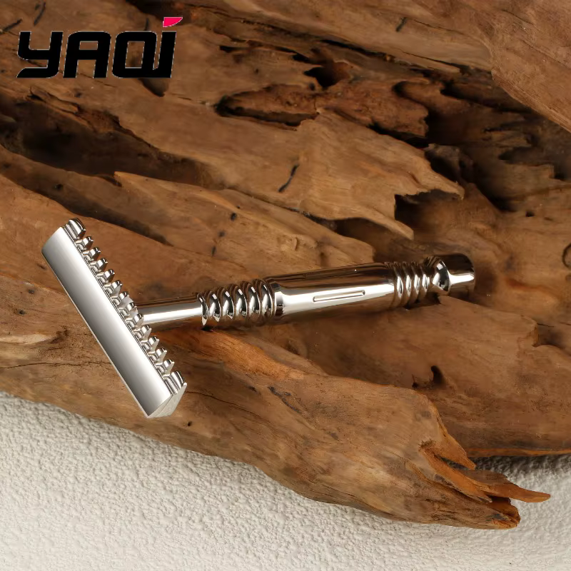 Rasoir de sécurité YAQI Romulus Open Comb Polished en acier inoxydable 316