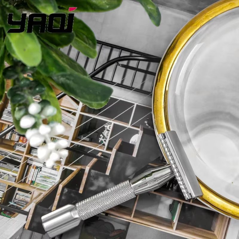 Rasoir de sécurité YAQI Razzo Rocket 2026 avec manche en aluminium couleur chrome pour hommes