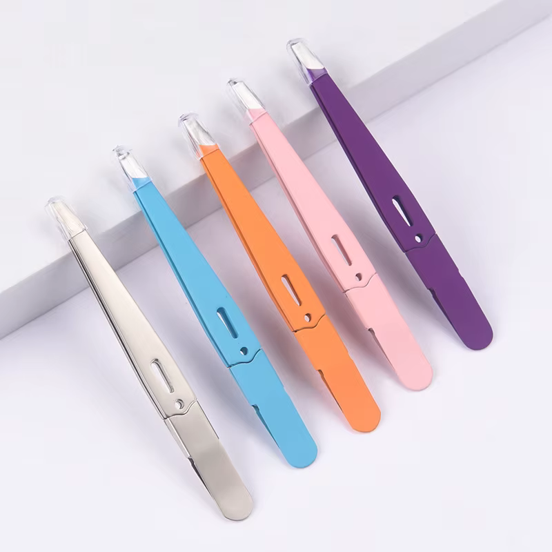 Pince à sourcils colorée