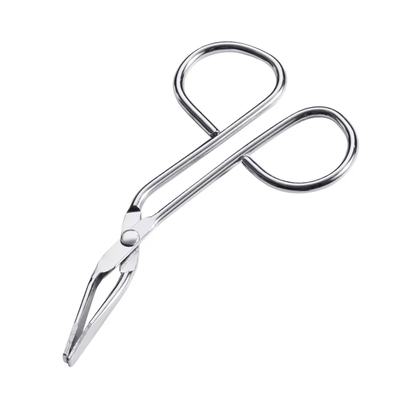 Pince à épiler à tête inclinée ; ciseaux à épiler les sourcils