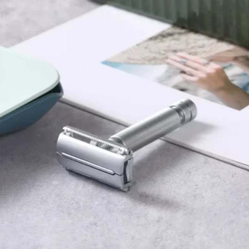 Vente Flash 2026 ! Rasoir de sécurité YAQI Monarch couleur chrome mat - Hypoallergénique