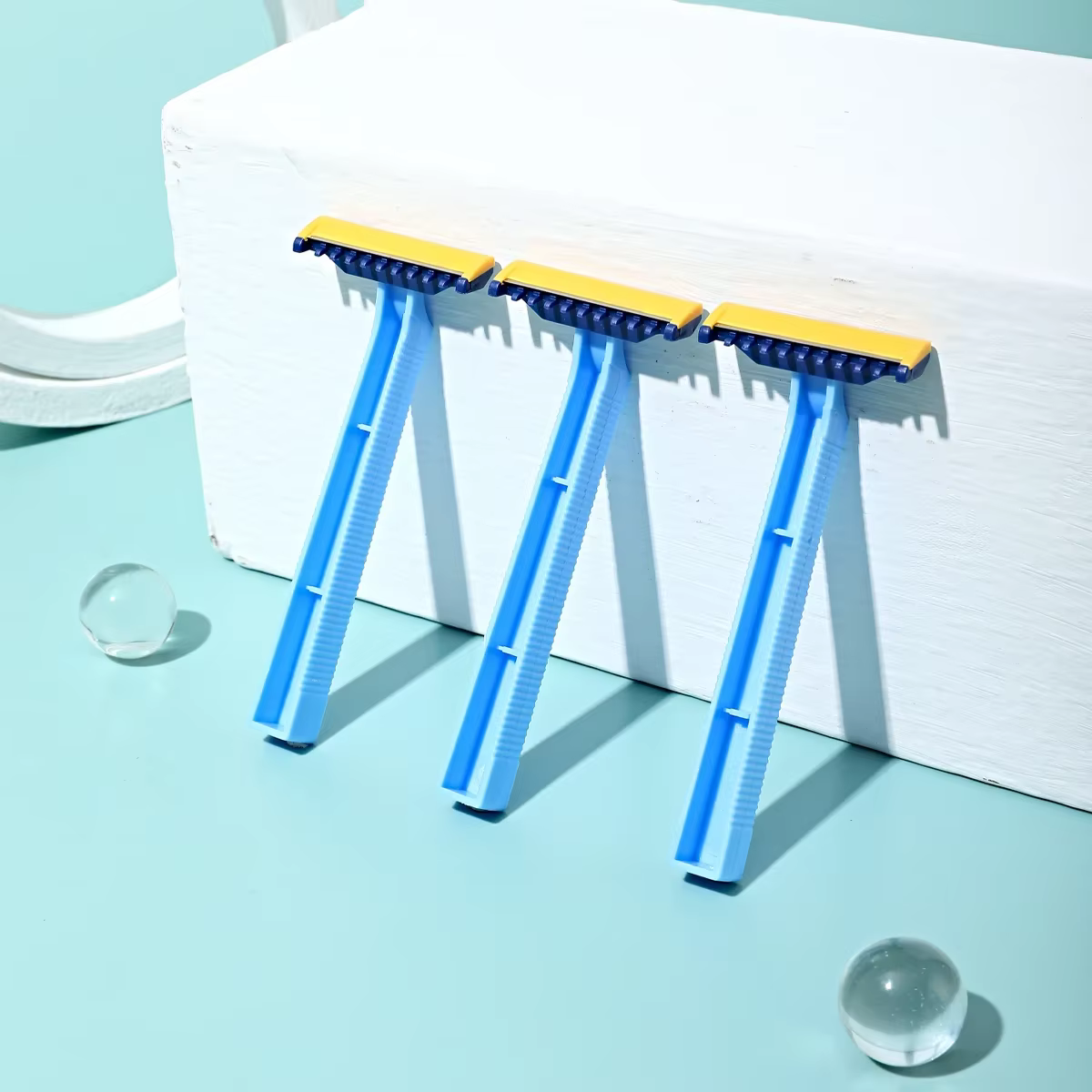 30 pièces/boîte Rasoir jetable pour femmes