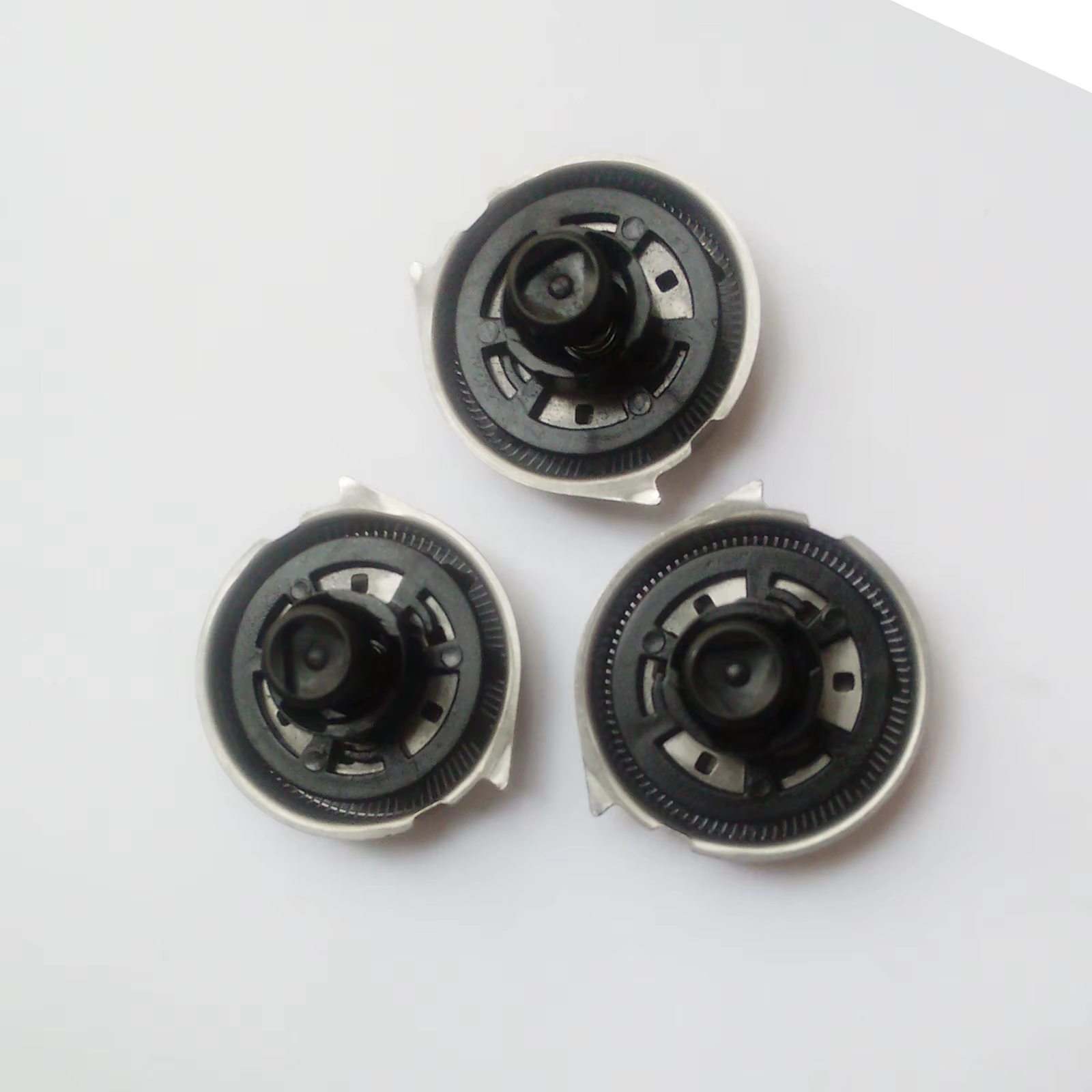 YS521 XA525 YS522 YS524 YS534 RQ32 RQ310 RQ11 RQ1150 RQ1180 RQ350 RQ360 RQ370 3 pièces têtes de rasage pour rasoir