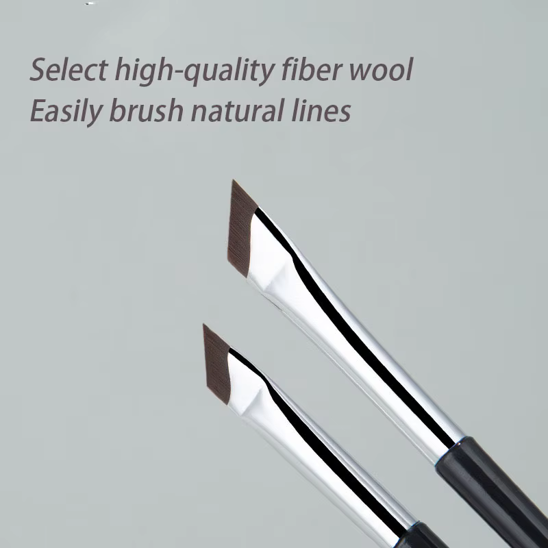 Brosse Eyeliner à lame améliorée