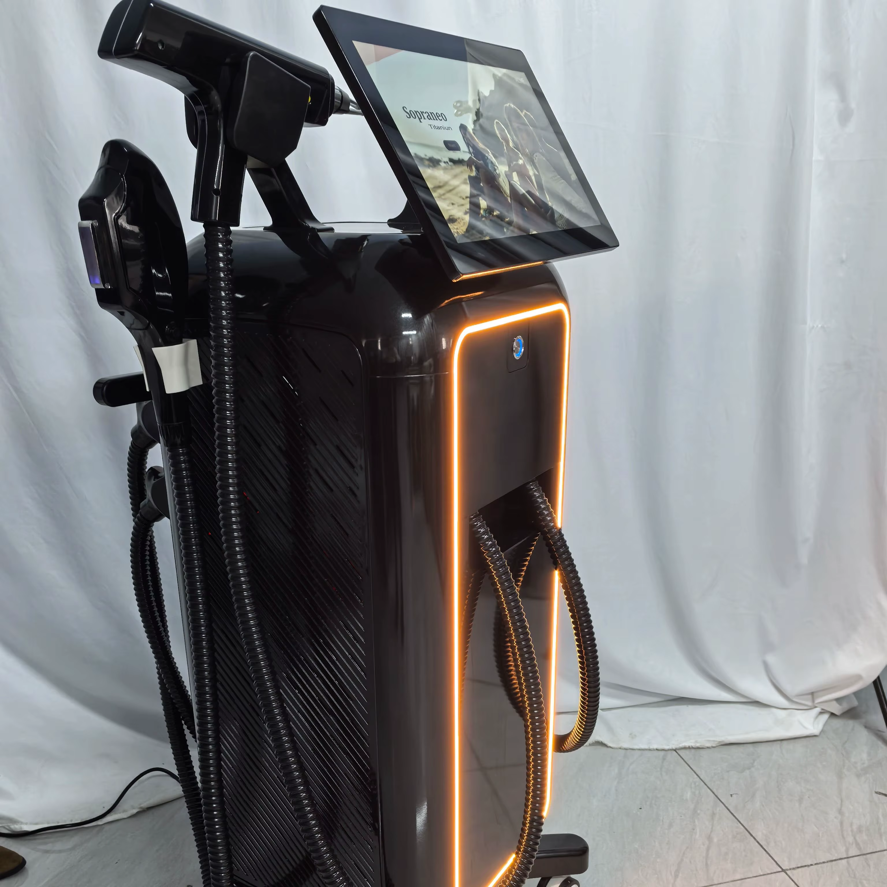 Appareil d'épilation au laser diode professionnel 5000W 10 bars 4-en-1 avec 4 longueurs d'onde