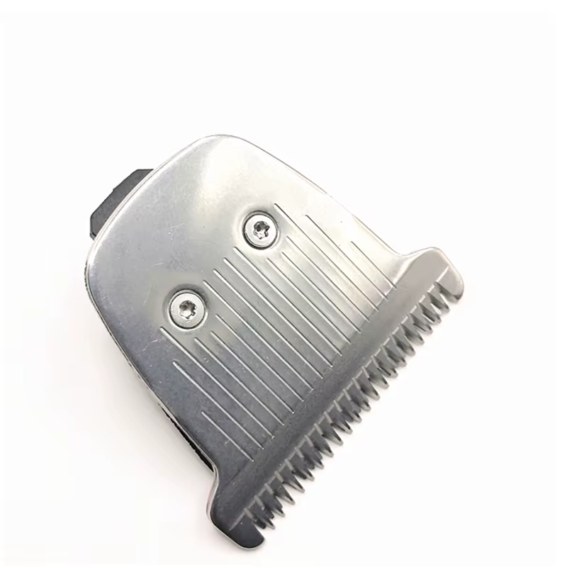 Tête de tondeuse à cheveux et lame de rasoir